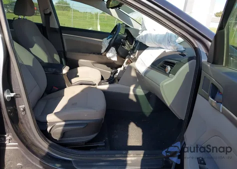 2020 Hyundai Elantra Value Edition z USA, uszkodzony, nr VIN 5NPD84LF1LH593490